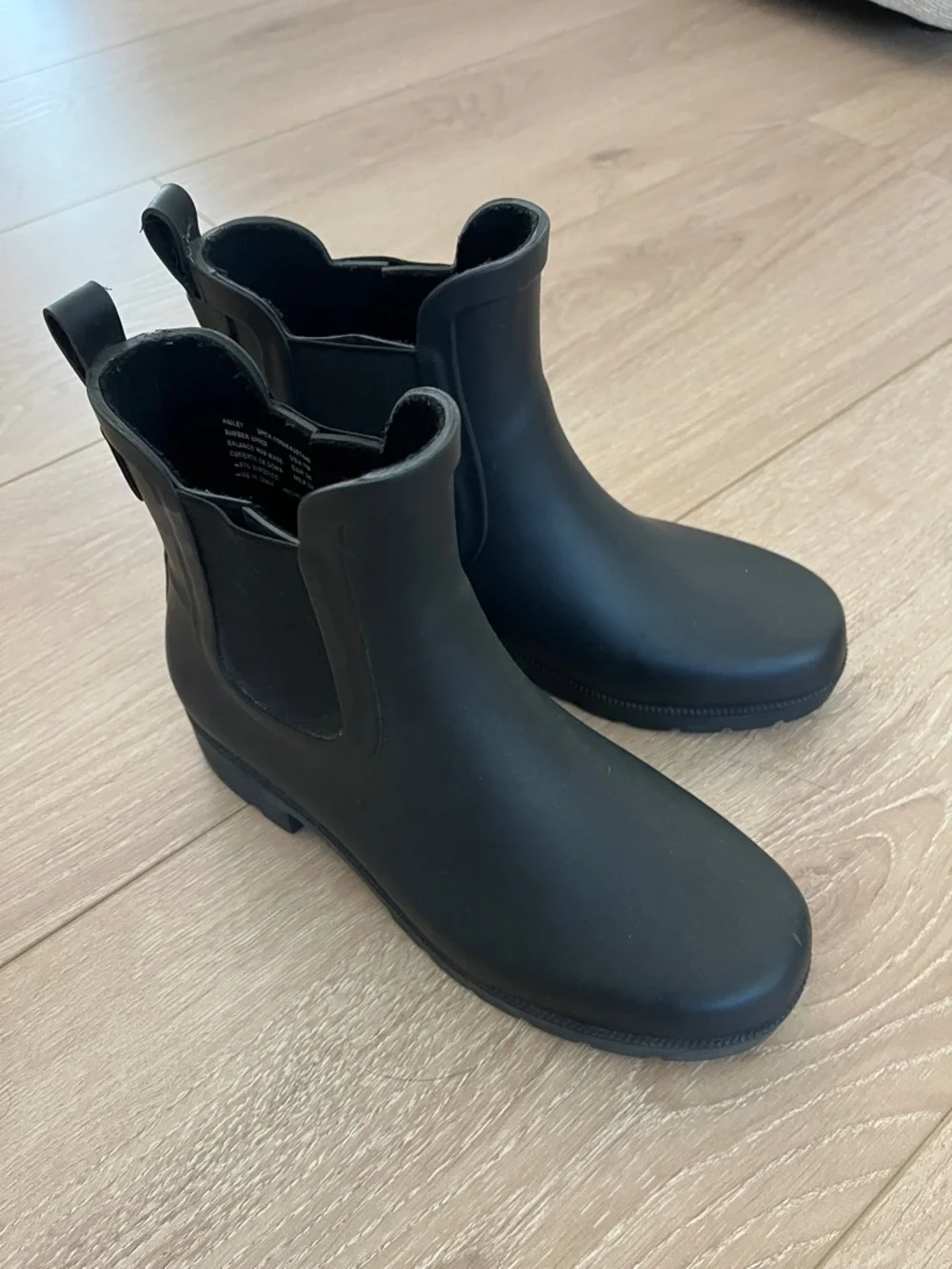 Eddie Bauer Hailey Black Chelsea Rain Boots Size 7